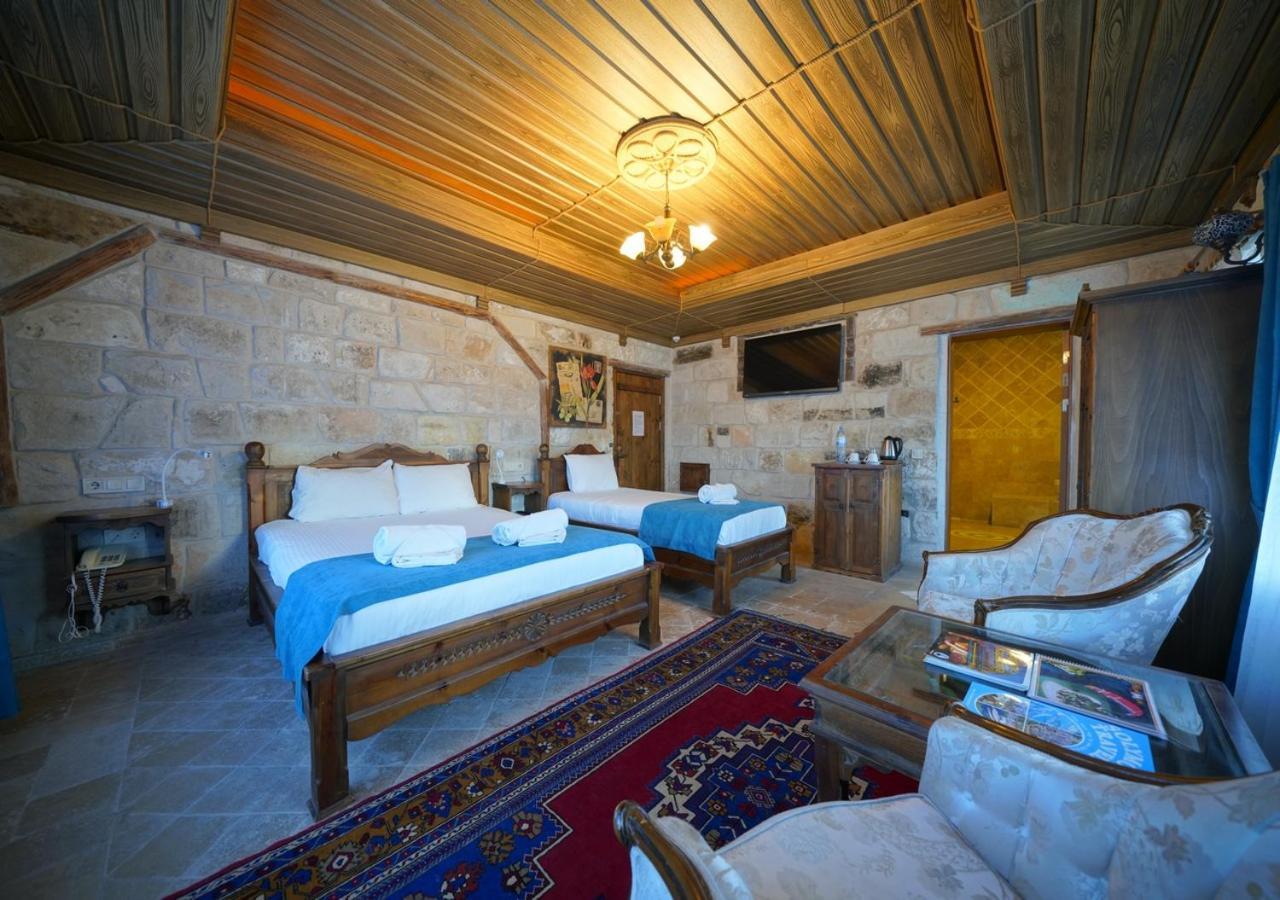 Shoestring Stone House Goreme Room photo