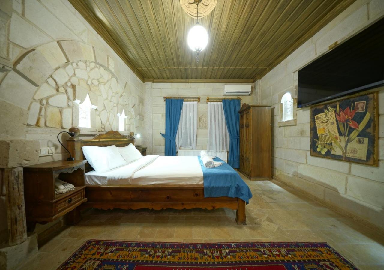 Shoestring Stone House Goreme Room photo
